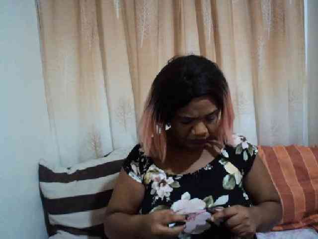 IndianSexyAss00 webcam