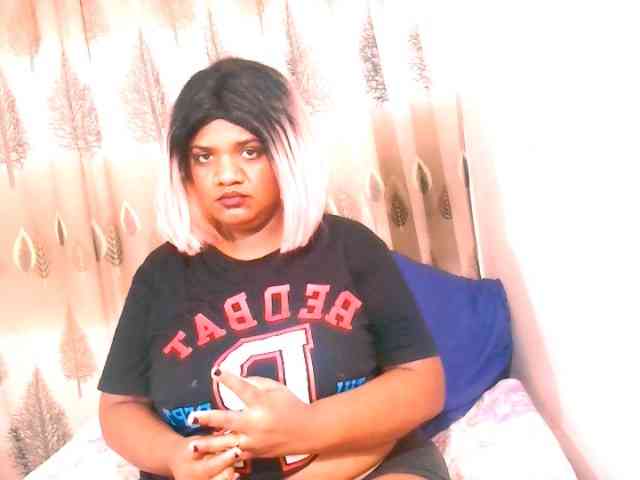 IndianSexyAss00 webcam