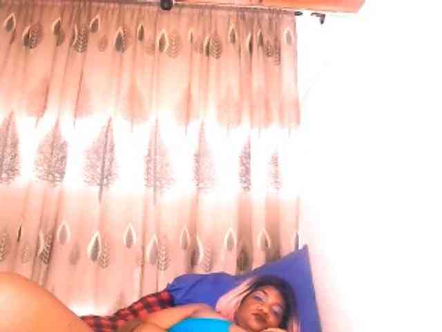 IndianSexyAss00 webcam