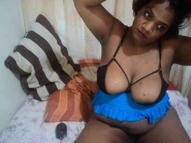 IndianSexyAss00 webcam