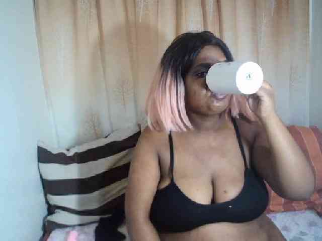 IndianSexyAss00 webcam