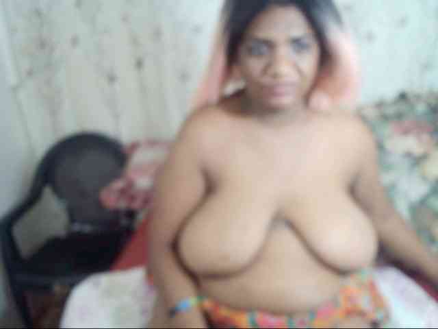 IndianSexyAss00 webcam