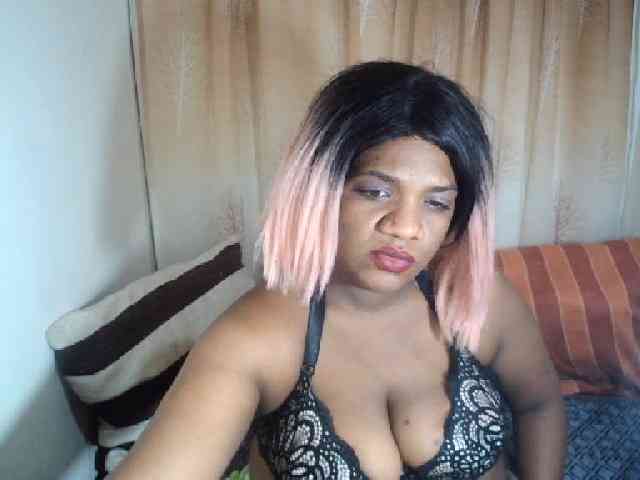 IndianSexyAss00 webcam