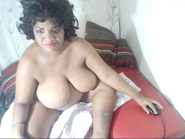 IndianSexyAss00 webcam