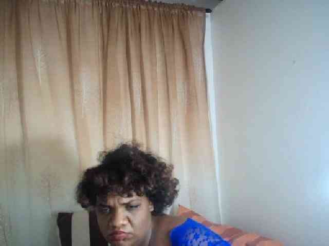 IndianSexyAss00 webcam