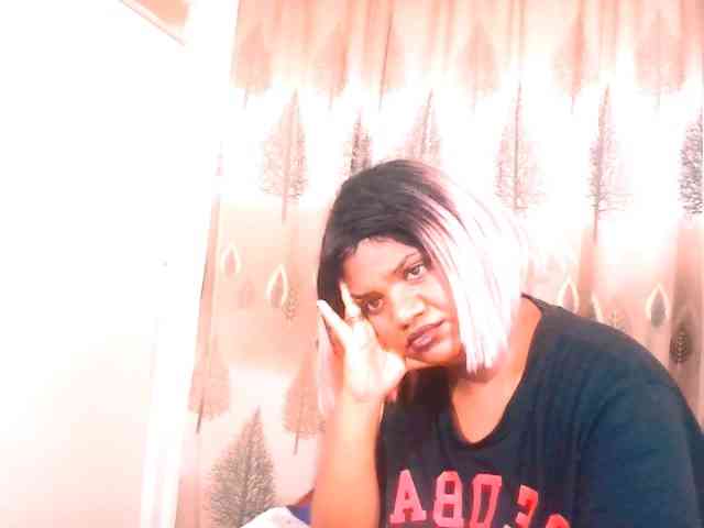 IndianSexyAss00 webcam