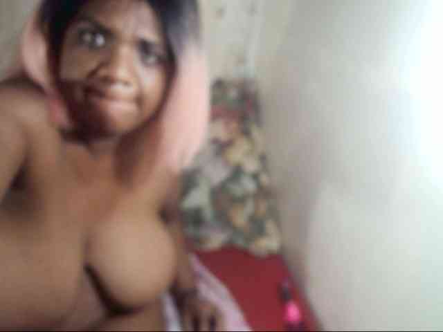 IndianSexyAss00 webcam