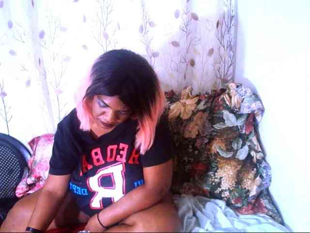 IndianSexyAss00 webcam