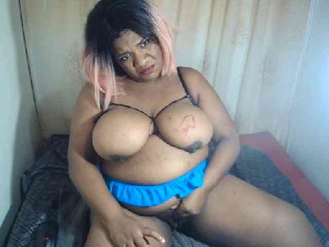 IndianSexyAss00 webcam