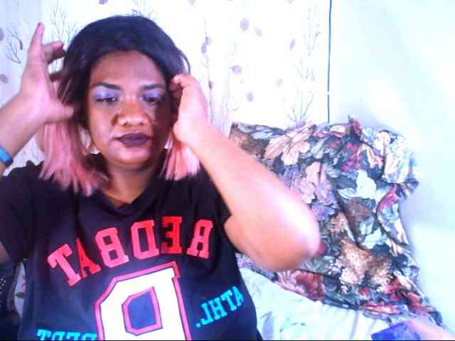 IndianSexyAss00 webcam