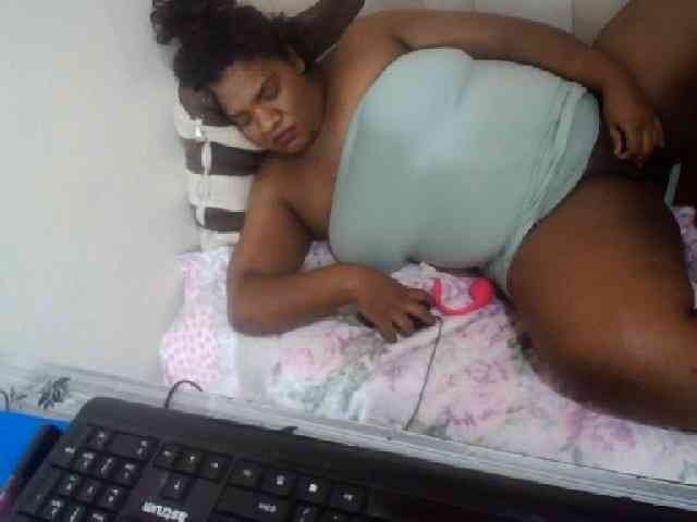 IndianSexyAss00 webcam