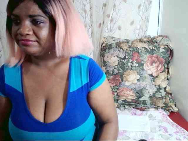 IndianSexyAss00 webcam