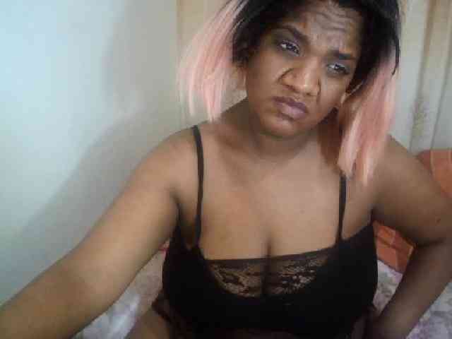 IndianSexyAss00 webcam