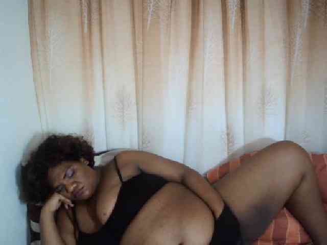 IndianSexyAss00 webcam