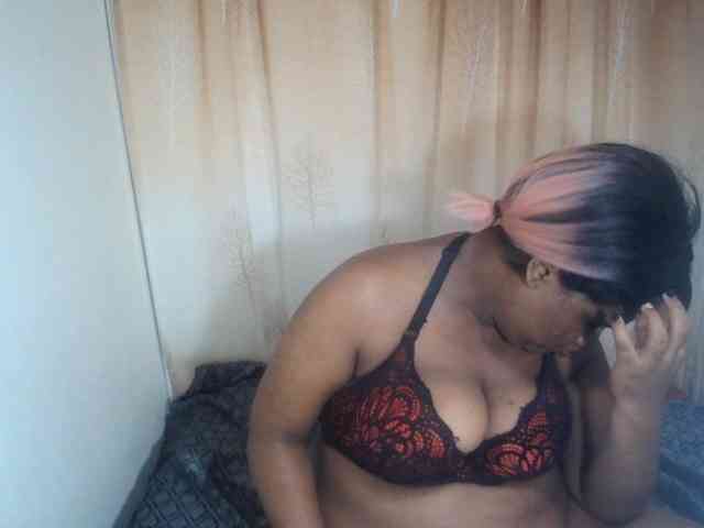 IndianSexyAss00 webcam