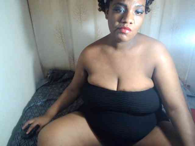 IndianSexyAss00 webcam