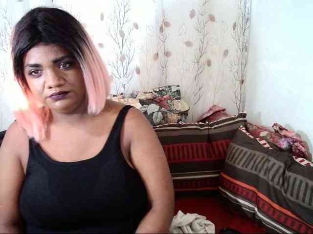 IndianSexyAss00 webcam