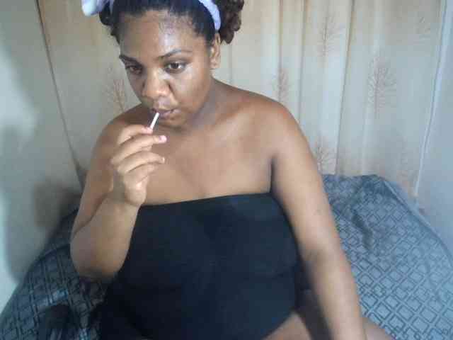 IndianSexyAss00 webcam