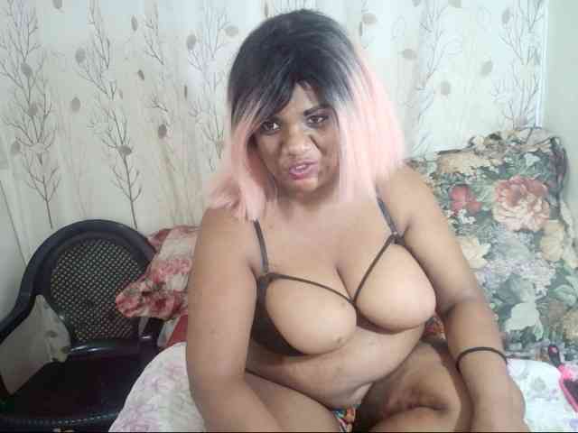 IndianSexyAss00 webcam