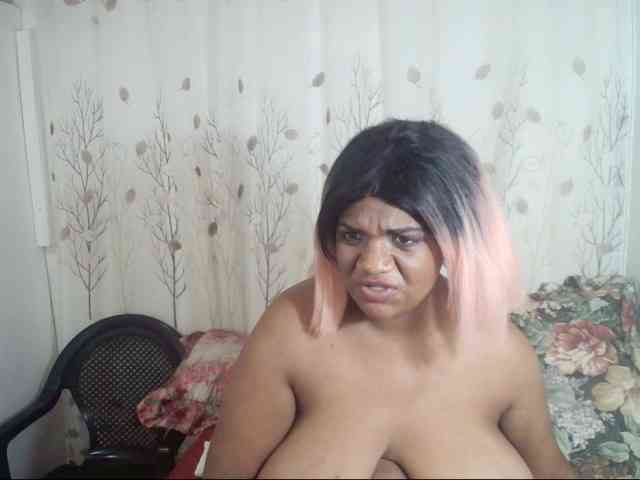 IndianSexyAss00 webcam