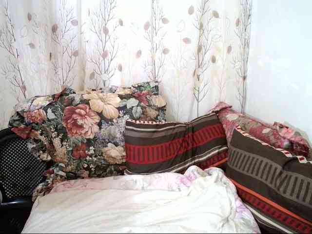 IndianSexyAss00 webcam