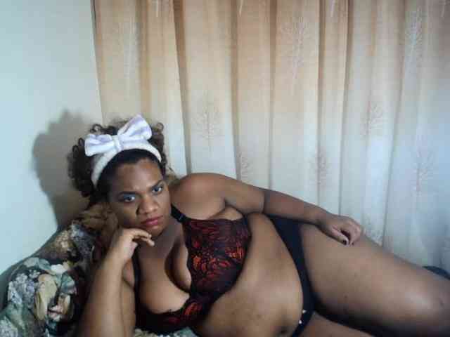 IndianSexyAss00 webcam