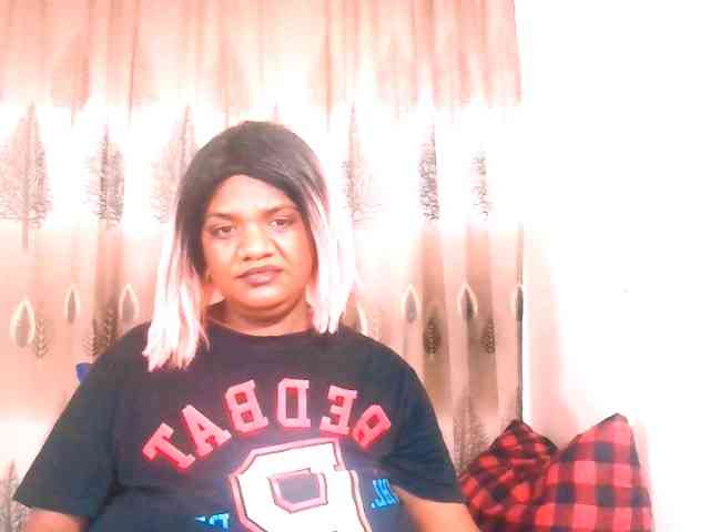 IndianSexyAss00 webcam