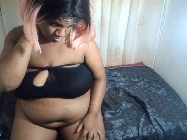 IndianSexyAss00 webcam
