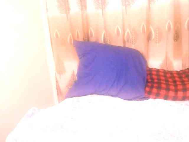 IndianSexyAss00 webcam