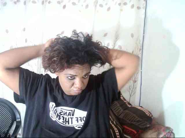 IndianSexyAss00 webcam