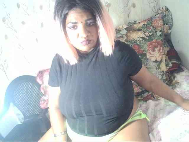 IndianSexyAss00 webcam