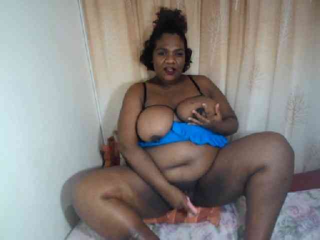 IndianSexyAss00 webcam