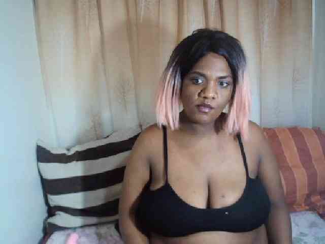 IndianSexyAss00 webcam