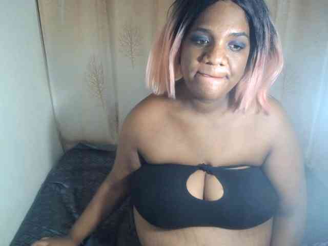 IndianSexyAss00 webcam