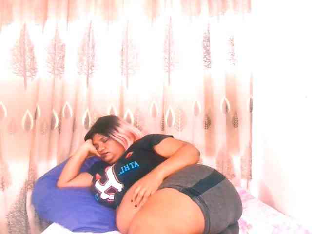 IndianSexyAss00 webcam