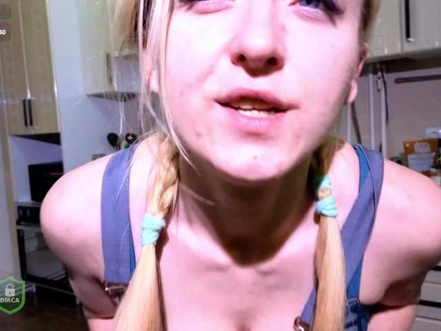 SpaceDanger's BongaCams show and profile