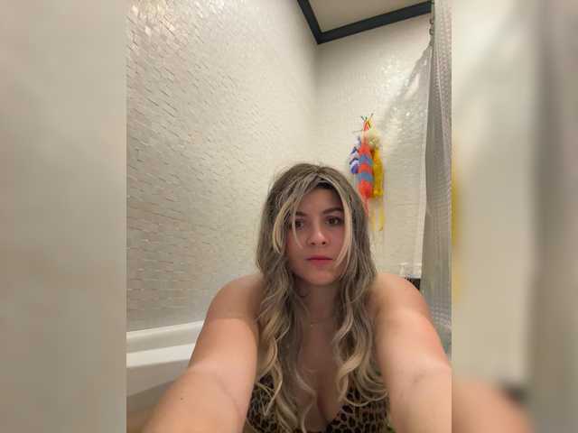 ProseccoMood – webcam model profile photo