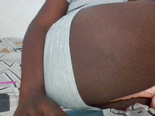 Thickbabiey Live Cam on BongaCams