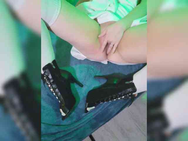 Gentlyplease1 webcam