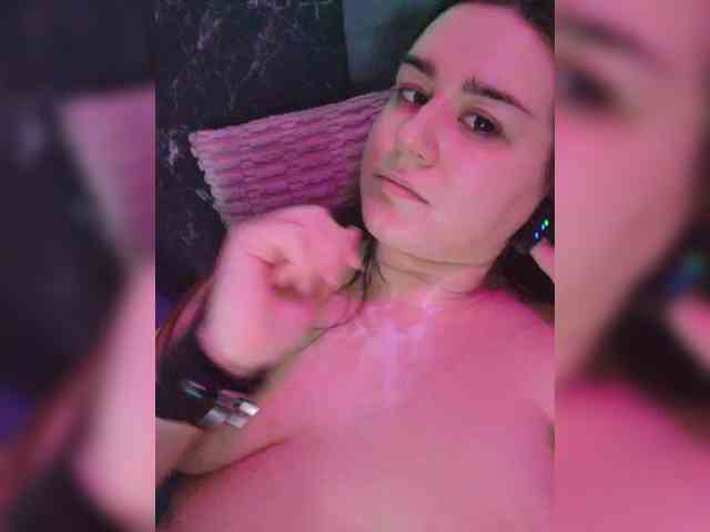 Gentlyplease1 webcam