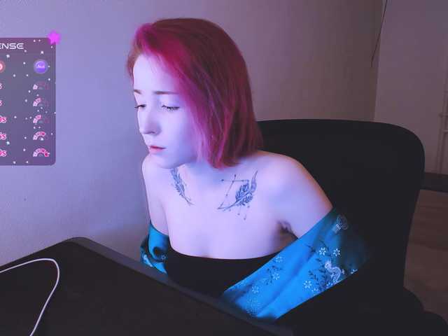 SnekoUWU's BongaCams show and profile