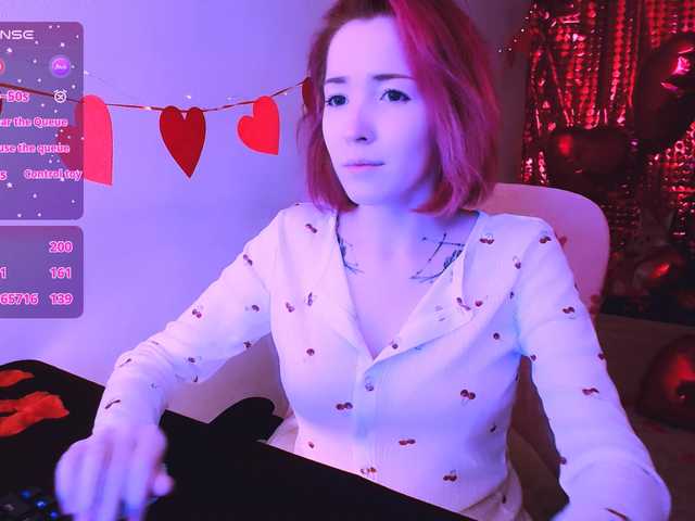 SnekoUWU's BongaCams show and profile