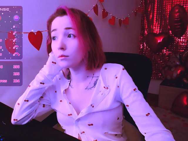 SnekoUWU's BongaCams show and profile