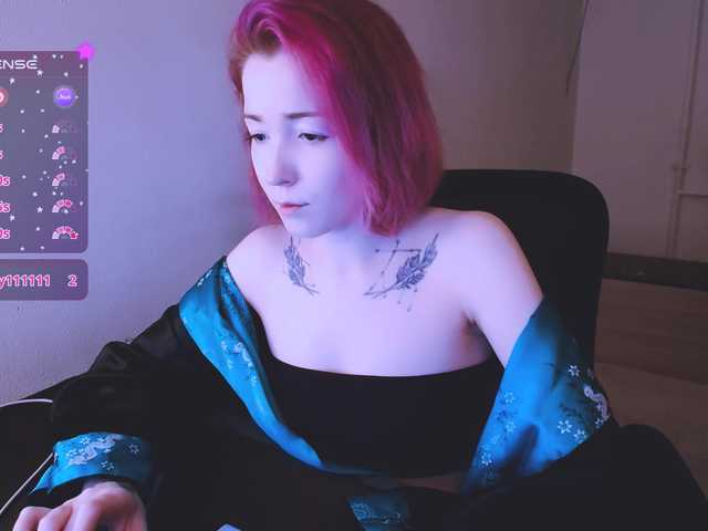 SnekoUWU's BongaCams show and profile