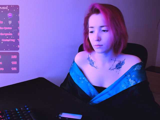 SnekoUWU's BongaCams show and profile