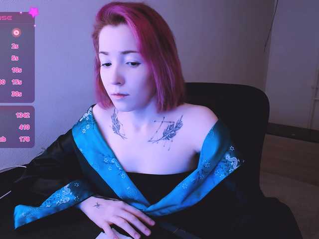SnekoUWU's BongaCams show and profile