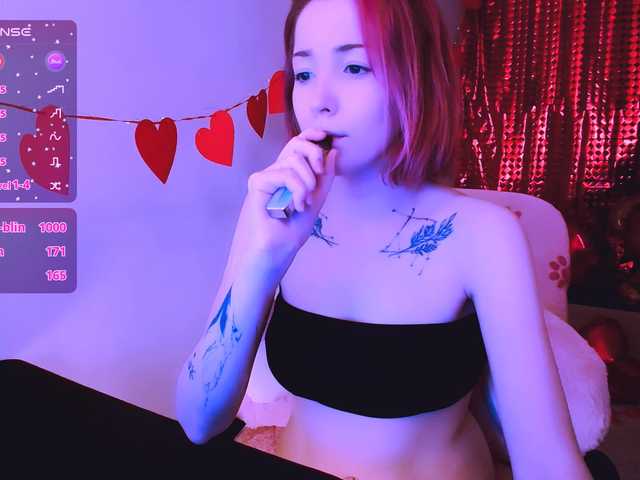 SnekoUWU's BongaCams show and profile