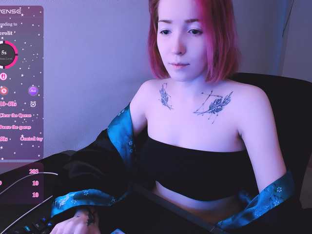 SnekoUWU's BongaCams show and profile