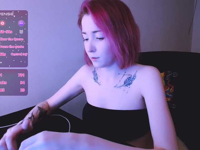 SnekoUWU's BongaCams show and profile