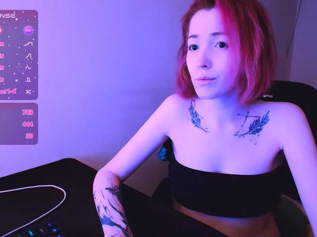 SnekoUWU's BongaCams show and profile